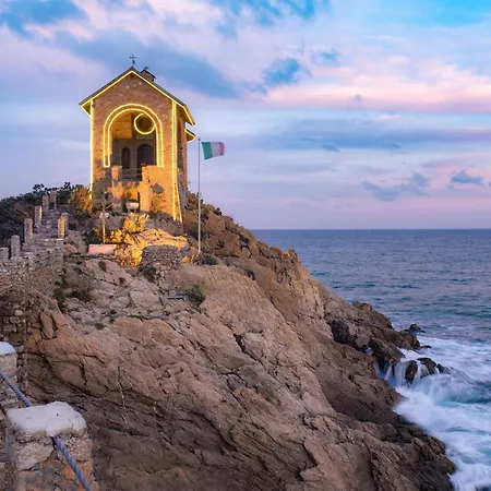 Апартаменти La Vie Enchanting Sea View - Happy Алассіо